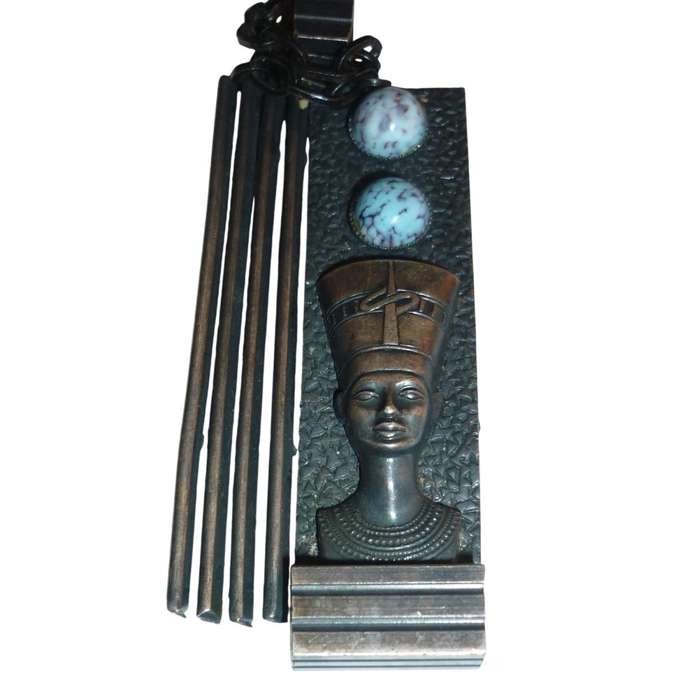 Vintage Modernist Nefertiti Pendant Necklace Brutalist Egyptian Revival 1970s